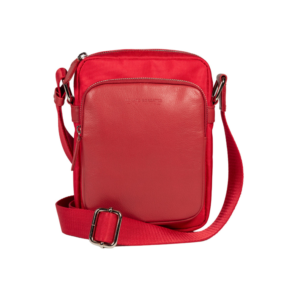 RB2002V | Borsa a Tracolla in Nylon/Vera Pelle, con leggera grana. Chiusura con lampo e tracolla regolabile - Colore Rosso - Dimensioni: cm 15,5 x 21 x 7. Confezione: Sacchetto in Tessuto non Tessuto